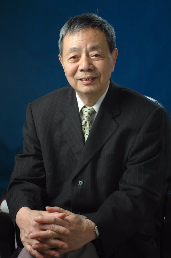 陈星弼（1931.01生）中国科学院院士  微电子专家.jpg